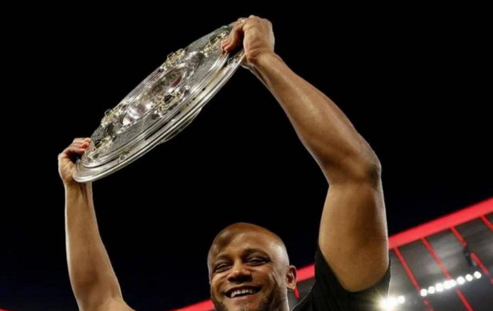 孔帕尼率拜仁实现德甲两连冠，达成50胜里程碑，剑指三冠王与积分纪录